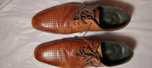 Load image into Gallery viewer, Stacy Adams (Men)
